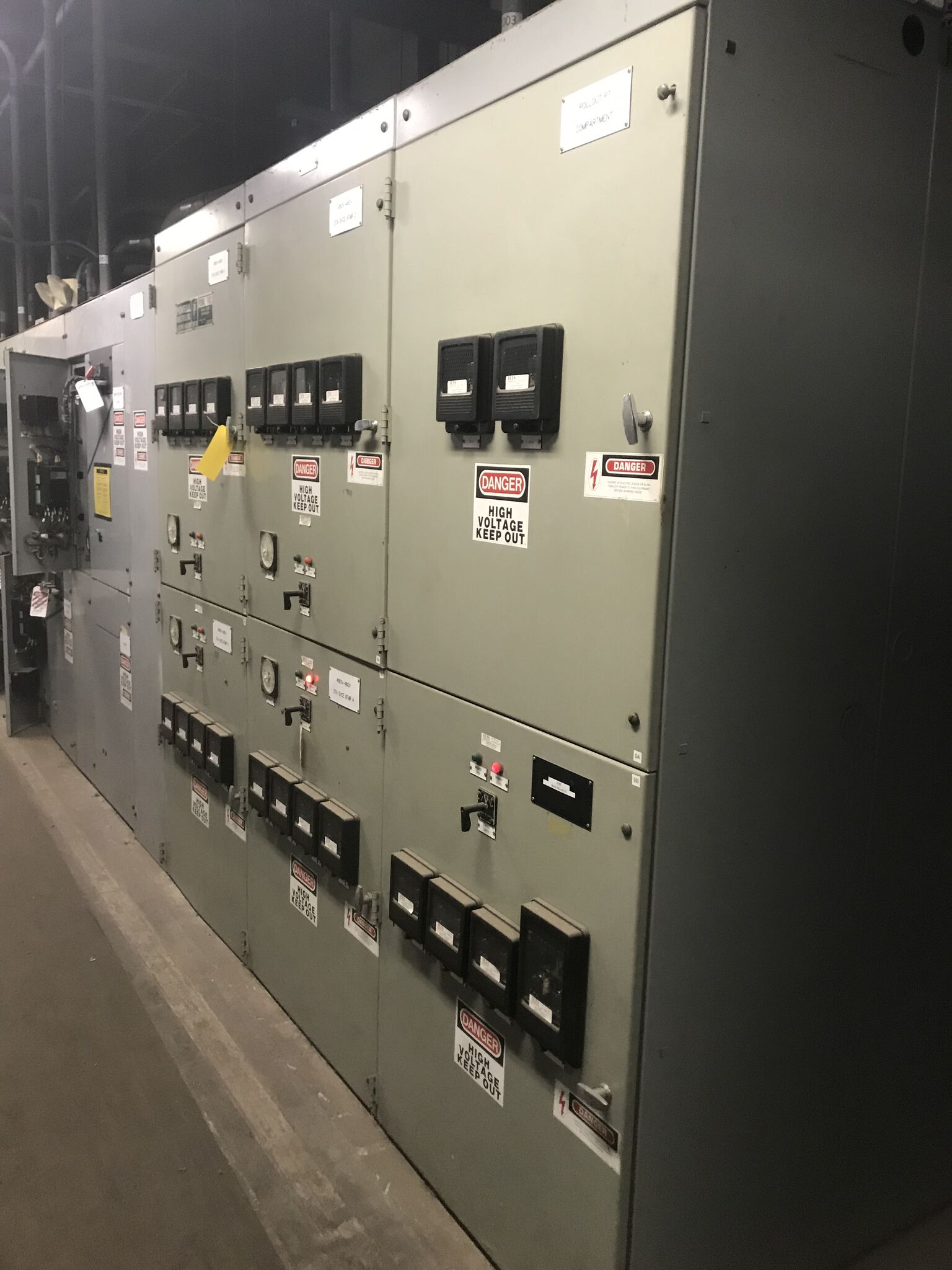 Powell Electric MFG Switchgear, 4160 Volt Breakers