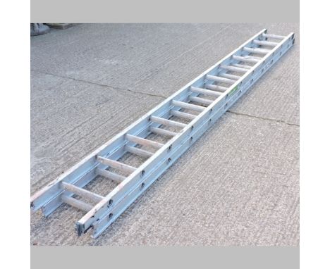 An extendable two section aluminium ladder