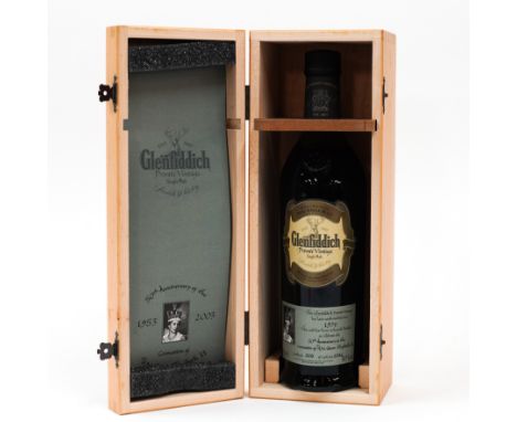 A CASED BOTTLE OF GLENFIDDICH 1974 PRIVATE VINTAGE SINGLE MALT SCOTCH WHISKYBottled to celebrate the 50th Anniversary of the 