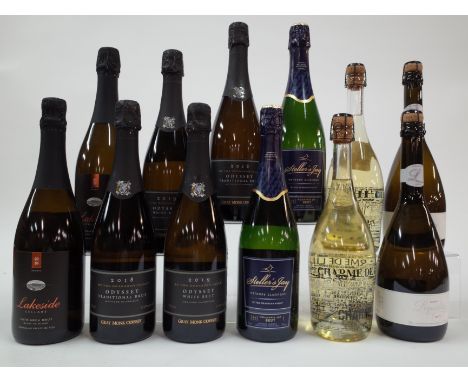 12 BOTTLES CANADIAN SPARKLING WINELakeside Cellars 2 x Patriarch Blanc de Blanc Brut 2020; Gray Monk Odyssey 2 x Traditional 