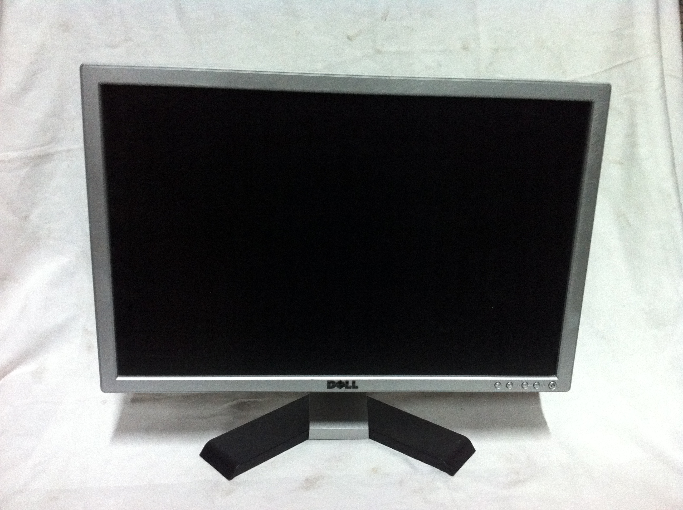 6x Dell Computer Monitors.Dell 20" Flat Panel Monitor Model P2011HT