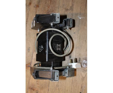 A 240V bench grinder (untested) 