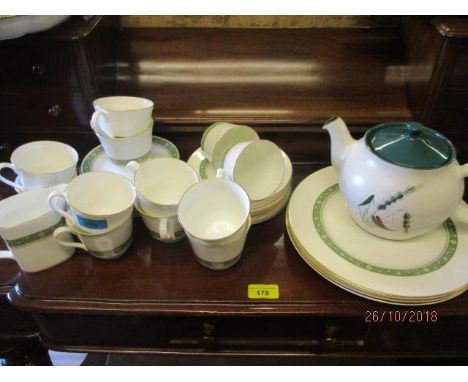 A Royal Doulton Rondelay part teaset, together with a green Denby teapot 