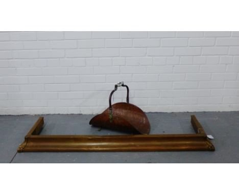 A copper Arts & Crafts fender together with a copper and Delft blue and white handle ceramic log basket (2), longest 140cm 