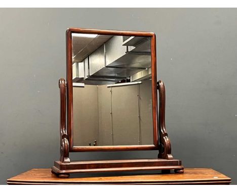 A Victorian mahogany dressing table swing mirror77 x 66 x 27cm