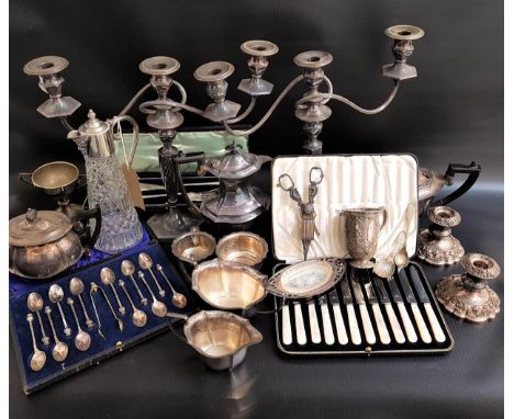 MIXED LOT OF SILVER PLATEincluding a Walker and Hall cased pair of fish servers, cased set thistle finial tea spoons and suga