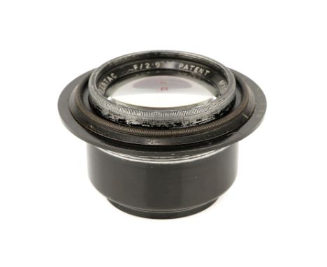 A Dallmeyer Pentac f/2.9 4¼" Lens, black, serial no. 107093, body, G, elements, VG, some light cleaning marks