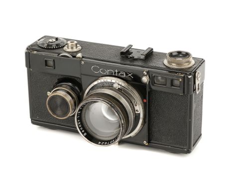 A Zeiss Ikon Contax Ie Rangefinder Camera, 1932-36, black, serial no. V36689, with Carl Zeiss Jena Sonnar f/2 50mm lens, nick