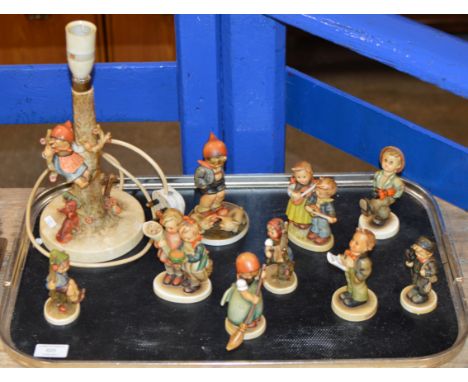 TRAY WITH HUMMEL LAMP &amp; VARIOUS HUMMEL FIGURINES     