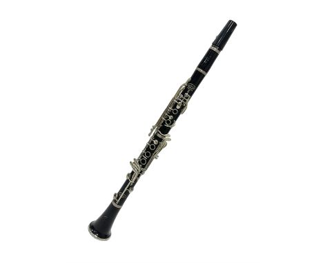 American Vito Reso-Tone 3 clarinet, serial noB75523; in fitted carrying case 