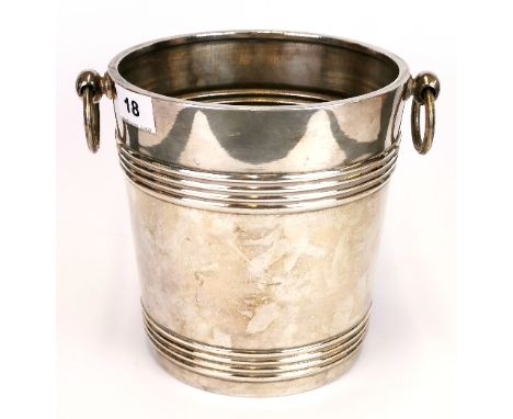 A vintage Christofle silver plated ice bucket. H. 19cm