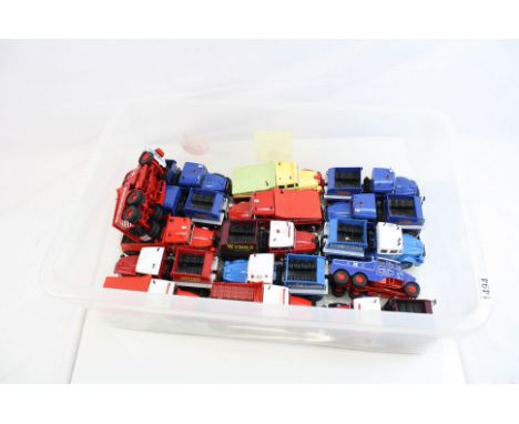 14 Corgi diecast construction models to include Wynns, Heavy Haulage Constructions, Parker Bent etc, vg overall condition 