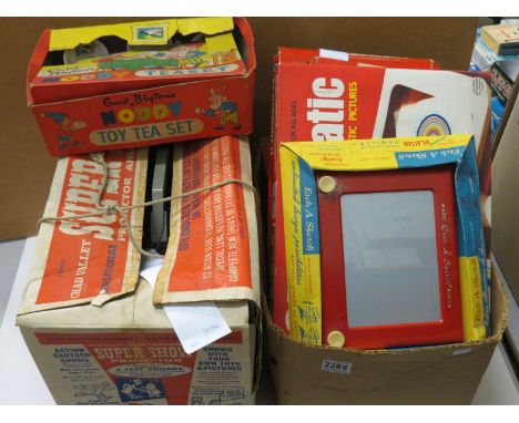 Group of vintage toys and games to include boxed Denys Fisher Spiro-Matic, boxed Enid Blyton Noddy Teaset, boxed Chad Valley 