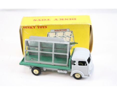 Boxed Dinky French 579 33C Miroitier Simca "Cargo" diecast model with grey cab, green flatbed, cream hubs, diecast vg, box gd