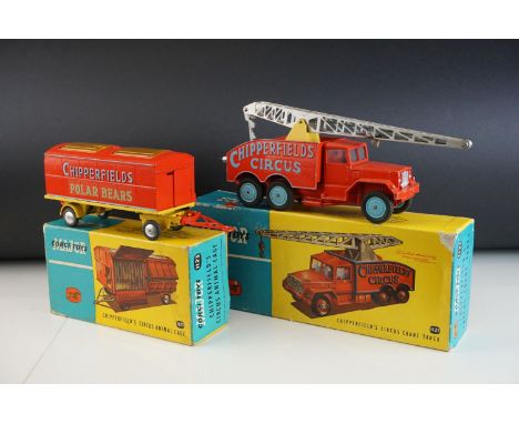 Two boxed Corgi Major Chipperfields Circus diecast models to include 1121 Crane Truck &amp; 1123 Animal Cage with 2 x Polar B