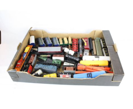 40 OO gauge items of rolling stock to include Wrenn, Hornby, Triang, Mainline, Lima etc, featuring Car Transporters, wagons, 