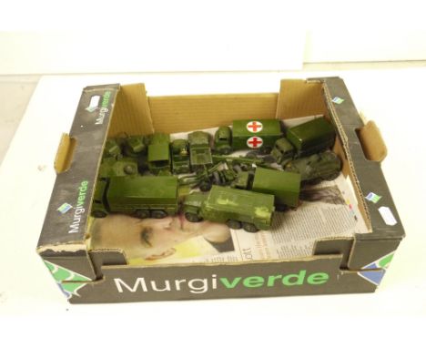 16 Original Dinky military diecast models to include 622 10 Ton Army Truck, 626 Military Ambulance etc 