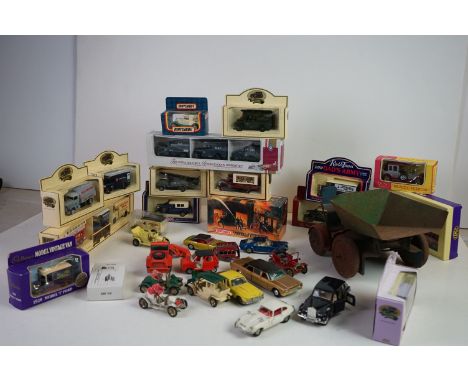 Collection of boxed and loose diecast models, to include Matchbox, Dinky, Corgi etc, together with a vintage clockwork tin pl