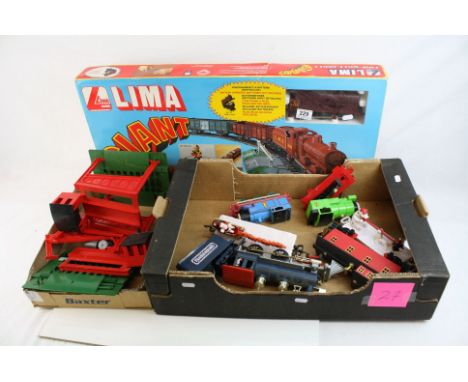 Boxed Lima Giant 110160 train set complete with LMS 0-6-0 4683 locomotive in maroon with tender, plus a Toy State Prairie Roc