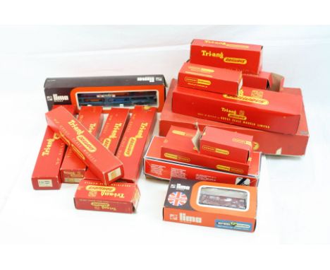 16 Boxed items of OO gauge model railway to include 14 x Triang &amp; 2 x Lima featuring Triang R81 Station Set, R115 Caboose