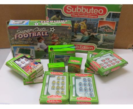 LW Subbuteo to include 8 x boxed teams (633 Reading (missing one), 3 x Manchester United, 415 Italy, Brazil incorrectly boxed