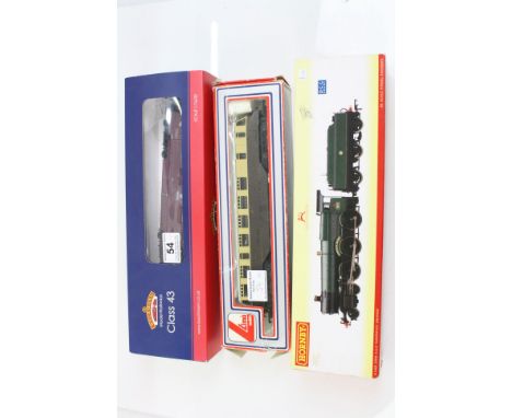 Three boxed OO gauge locomotives to include Bachmann Class 43 Warship D865 Zealous BR maroon yellow panel, Hornby Hardwick Gr