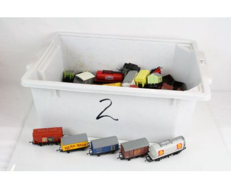 75 OO gauge items of rolling stock to include wagons, tankers, and trucks featurings Wrenn, Lima, Grafar etc in vg condition 