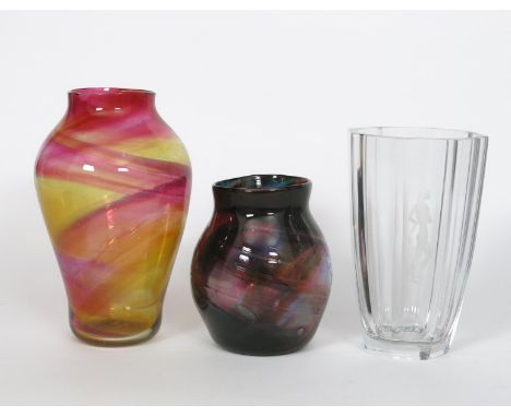 A Hartley Wood Sunderland glass vase, shouldered amorphic form, pink and amber streaked glass with air bubble inclusions, ano