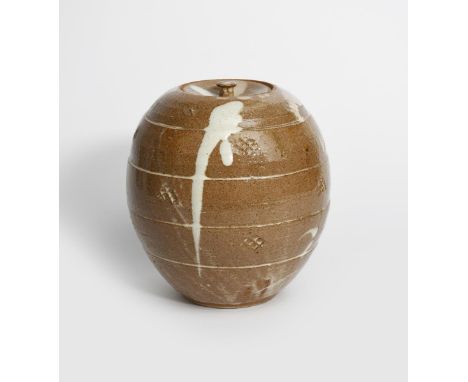 ‡ William 'Bill' Marshall (1923-2007) a stoneware vase and cover, ovoid, the shouldered vessel with inset cover, the body wit