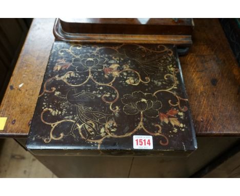 A mahjong set in Chinese lacquered box, with instructions. 