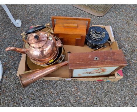 A mixed lot;&nbsp;to include a 1930s cinema amplifier.&nbsp; 