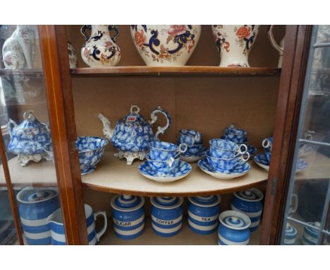 An early Victorian Samuel Alcock &amp; Co blue and gilt tea service,&nbsp;comprising teapot and cover (teapot cracked); sugar