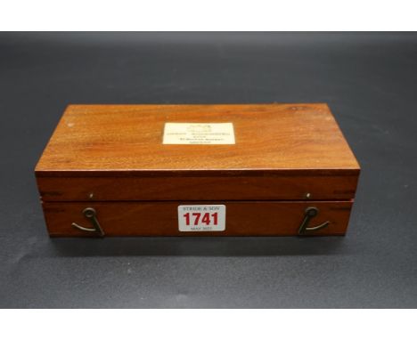 A mahogany cased Sikes's Hydrometer,&nbsp;the ivory thermometer inscribed 'Buss, 33 Hatton Garden, London', 20.5cm wide.&nbsp