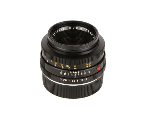 A Leitz Summicron-R f/2 50mm Lens, 1974, black, serial no. 2715148, body, VG, elements, G-VG, some very fine traces of fungus