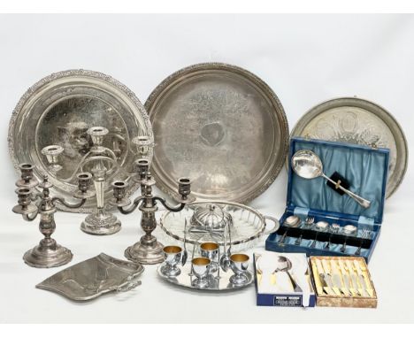 A collection of vintage 20th Century silver plate. 