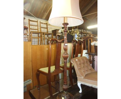 STANDARD LAMP