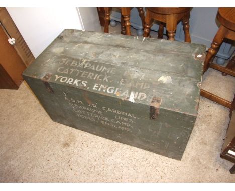 WOODEN TRUNK / KIT BOX