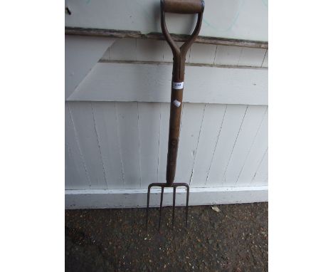 A &amp; F PARKES &amp; CO LTD BIRMINGHAM DIGGING FORK 42 inches long