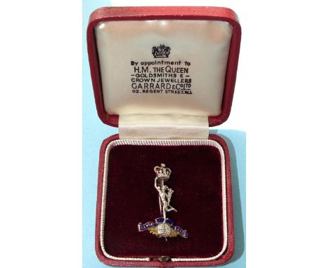 Garrard, a 9ct white and yellow gold and enamel Royal Corps Signals sweetheart brooch, 32mm, 3.7g, (boxed). 