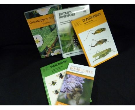 MIKE EDWARDS AND MARTIN JENNER:  FIELD GUIDES TO THE BUMBLEBEES OF GREAT BRITAIN AND IRELAND, 2009 revised edn, orig wraps + 