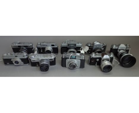 A quantity of vintage cameras including; Contax D, Contaflex, Ilford Sportsman, Yashica D, Ikoflex, Rolleiflex, Rolleicord, M