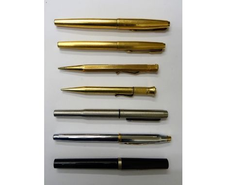 A Yard-O-Led 9ct gold cased hexagonal propelling pencil, with engine turned decoration, London 1947, two gilt metal cased Par