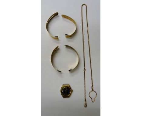 Mostly gold jewellery, comprising; a 9ct gold cushion shape cased wristwatch, the gilt jewelled movement detailed Swiss Made,