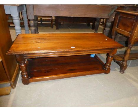 A Large Oak Rectangular moulderd edge magazine table with under shelf