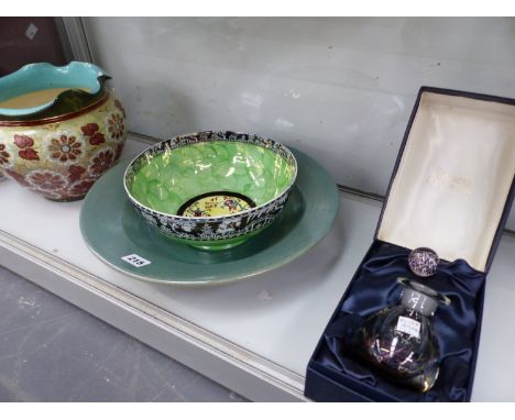 A BOXED CAITHNESS MILLEFIORE SCENT BOTTLE BY PETER HOLMES, A STUDIO POTTERY DISH, A MALLING BOWL TOGETHER WITH A DOULTON AND 