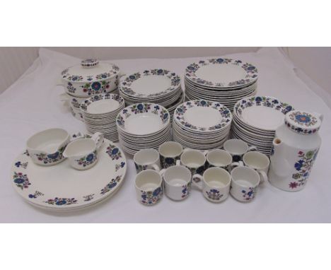 A Midwinter mid 1970s dinner service to include plates, bowls, covered tureens, cups and saucers (121)