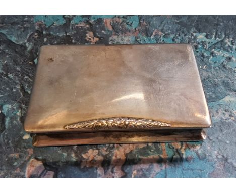 A continental silver coloured metal rectangular snuff box, quite plain, 7.5cm wide, marked 800 