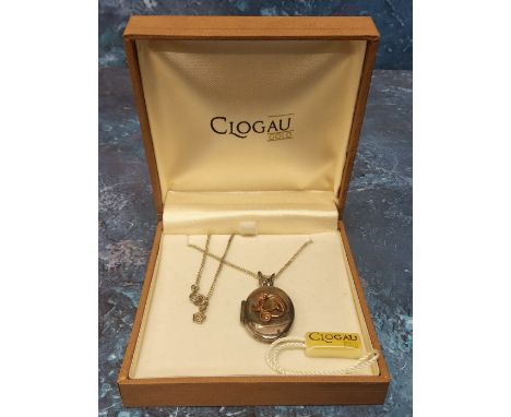 A Clogau Tree Of Life silver locket with applied 9ct rose gold in form of sinuous leaves and berries, 22" silver curb chain, 