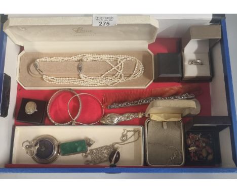 Collection of silver items and jewellery to include: hatpin holder, love spoon and silver necklace, shoe horn, comb, wishbone