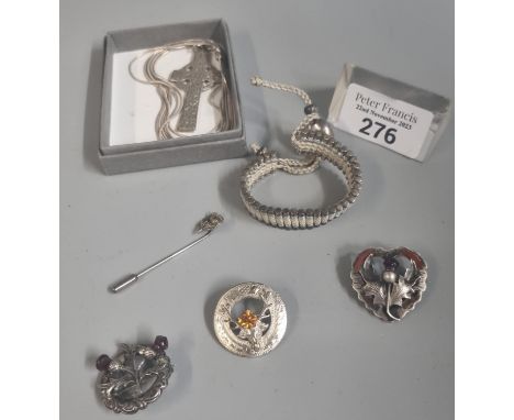 Collection of Scottish silver hallmarked jewellery to include: silver and amethyst brooch, Links of London bracelet, Celtic c